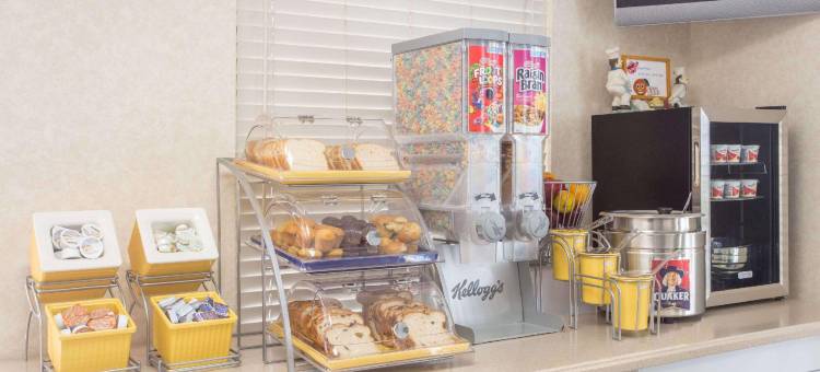 纳瓦拉 - 海滩/哈尔伯特附近温德姆戴斯套房酒店(Days Inn & Suites by Wyndham Navarre - Near Beaches/Hurlburt)图片