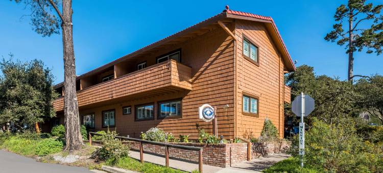 卡梅尔奥克斯凯隆精选酒店(Clarion Collection Carmel Oaks Inn)图片