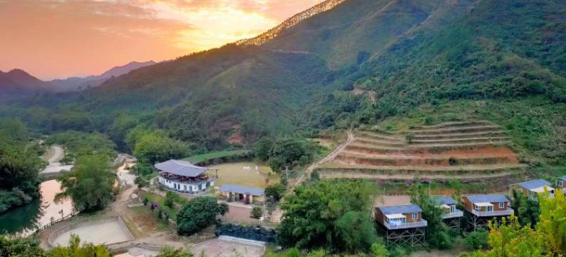 防城港杜鹃江山庄(滩营乡那林村店)图片