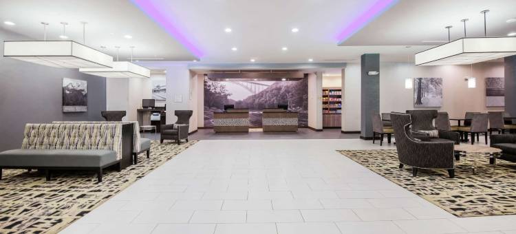 摩根敦拉昆塔温德姆套房酒店(La Quinta Inn & Suites by Wyndham Morgantown)图片