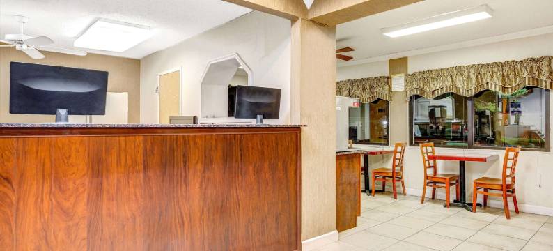 切萨皮克戴斯酒店(Days Inn by Wyndham Chesapeake)图片