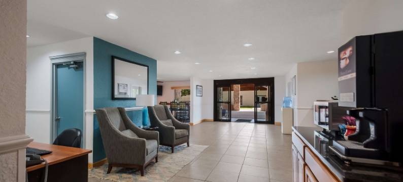 伯克利温泉贝斯特韦斯特SureStay Plus酒店(SureStay Plus Hotel by Best Western Berkeley Springs)图片