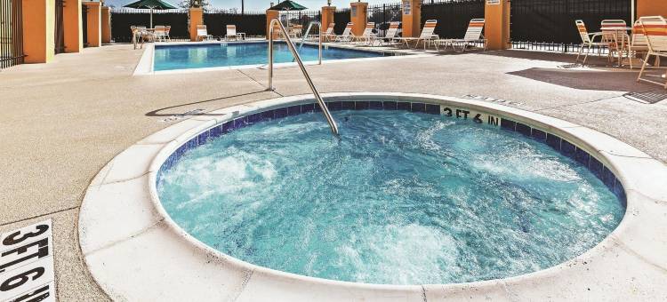 拉昆塔温德姆酒店套房by 温德姆沃斯堡阿灵顿西(La Quinta Inn & Suites by Wyndham Fort Worth Arlington West)图片