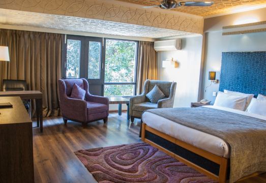 Ahdoos Hotel Hotel Overview