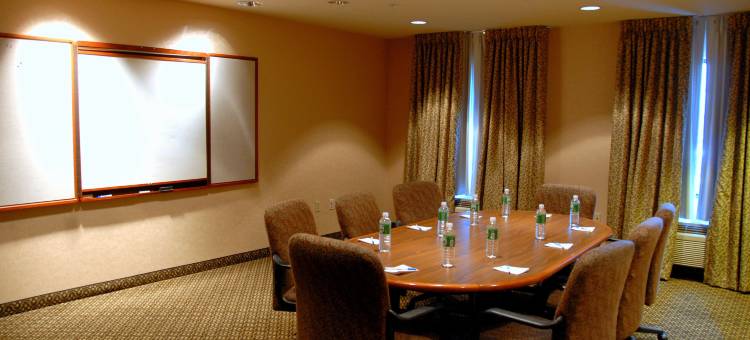 Staybridge Suites 阿伦敦伯利恒机场 by IHG(Staybridge Suites ALLENTOWN BETHLEHEM AIRPORT by IHG)图片