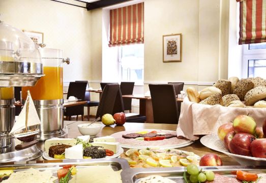 Radisson Hotel Düsseldorf City CenterHotel Overview