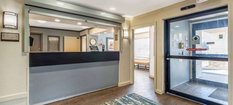 美国长住酒店精选套房 - 芝加哥 - 内珀维尔 - 东(Extended Stay America Select Suites - Chicago - Naperville - East)图片