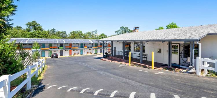 杰克逊品质酒店及套房(Quality Inn & Suites)图片