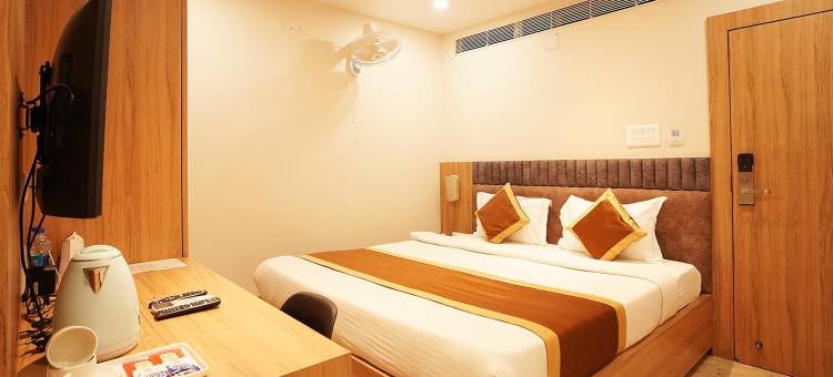 Hotel Ekta International !! 300 MTS from Baba Baidyanath Dham Temple !!图片