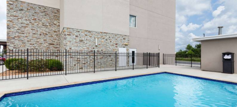 库尔曼拉昆塔温德姆套房酒店(La Quinta Inn & Suites by Wyndham Cullman)图片