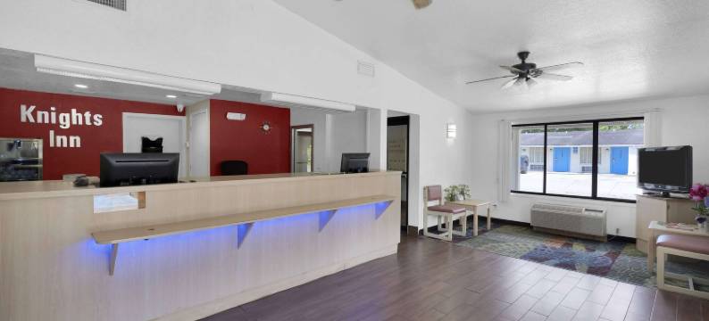 杰克逊维尔迪克斯埃利斯步道骑士酒店(Knights Inn Jacksonville at DIX Ellis Trail)图片