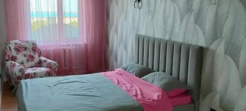 Сдается 2- х комнатная квартира люкс с шикарным видом на озеро图片