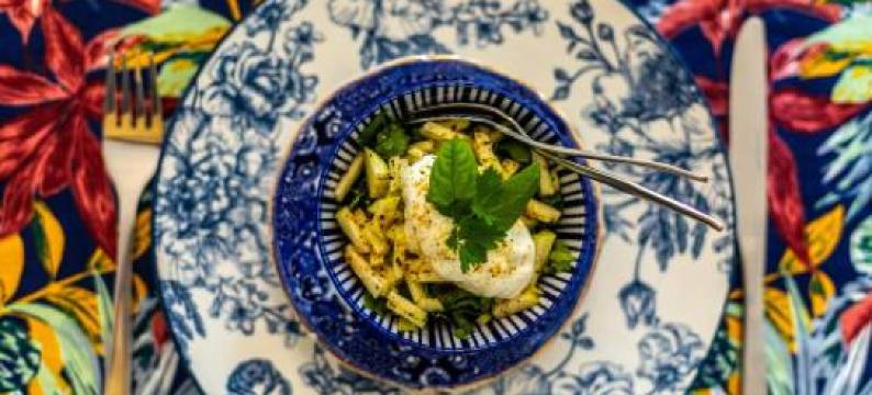 HH 820 Accommodation图片