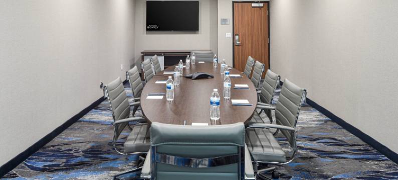 本图拉县穆尔帕克万枫套房酒店(Fairfield Inn & Suites Moorpark Ventura County)图片