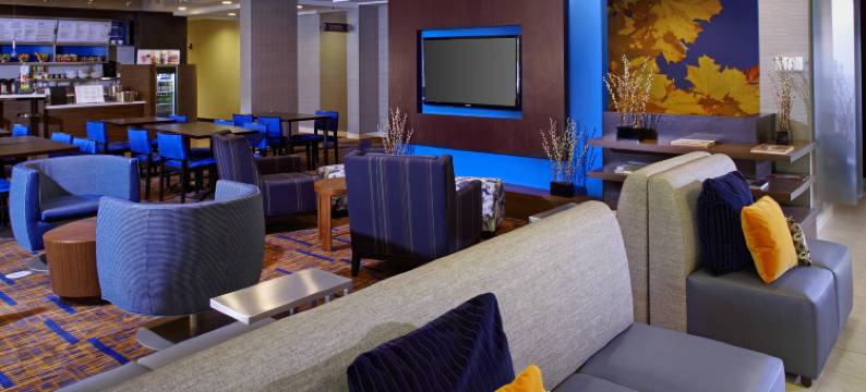 纽瓦克格兰维尔万怡酒店(Courtyard Newark Granville)图片