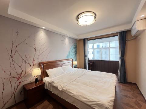 爱寓五四广场店民宿(山东路分店)