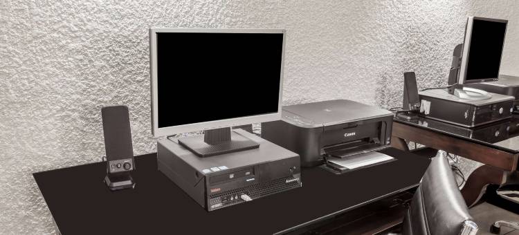 欧申赛德华美达酒店(Ramada by Wyndham Oceanside)图片