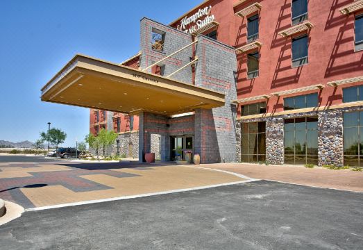 Hampton Inn & Suites Scottsdale at Talking Stick Hotel Overview