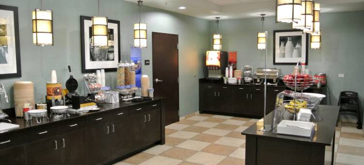 希尔顿欢朋酒店-卡里索斯普林斯(Hampton Inn Carrizo Springs)图片