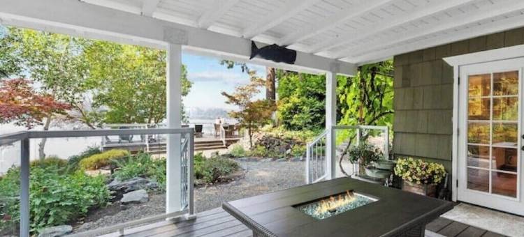 Romantic 1930s Beach Cottage图片