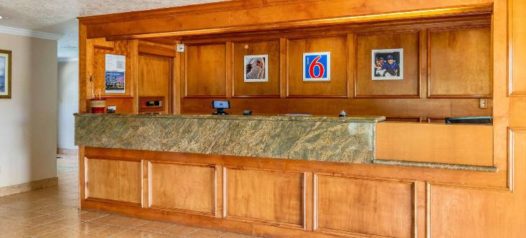 阿尔文皇宫汽车旅馆(Motel 6 Alvin, TX)图片