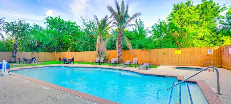 休斯顿霍比机场拉昆塔温德姆套房酒店(La Quinta Inn & Suites by Wyndham Houston Hobby Airport)图片