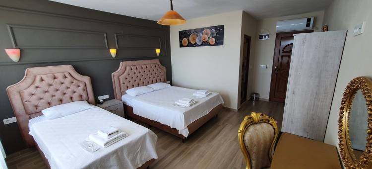 阿索斯纳赞汽车旅馆与海滩餐厅(Assos Nazan Motel Restoran Beach)图片