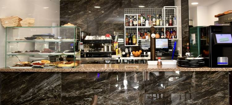 Garden Rous 客栈(Hostal Garden Rous)图片