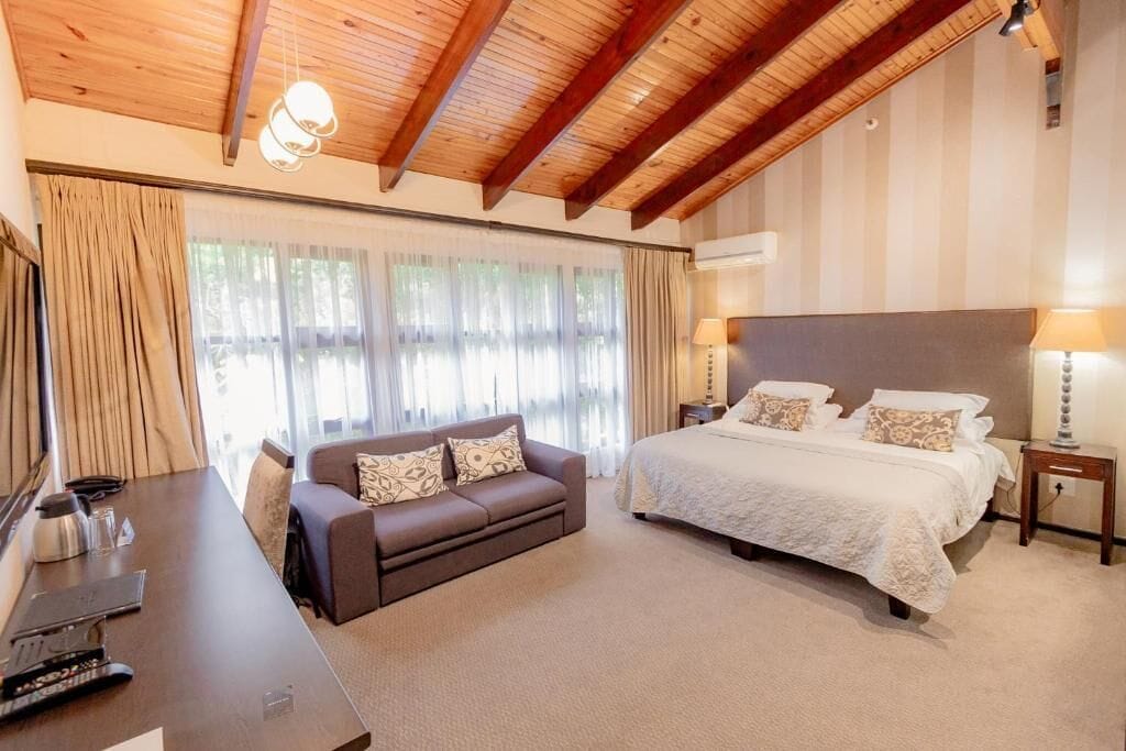 The Kelway HotelOver view