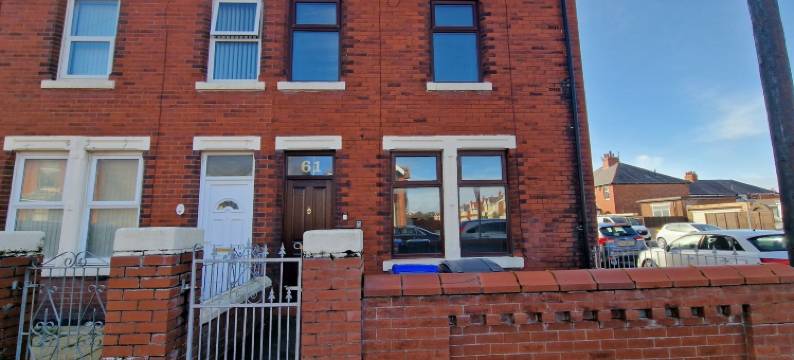 Dysa修道院房(Dysa Abbey House)图片