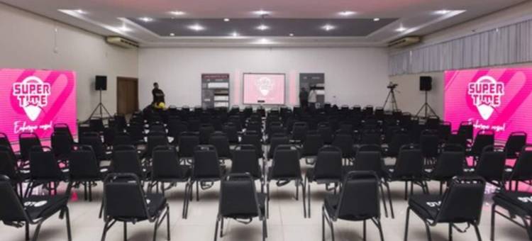 依披公园酒店(IPÊ Park Convention Hotel)图片