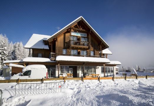 Studio Apartment on Turracherhohe Near Lake Hotel Overview