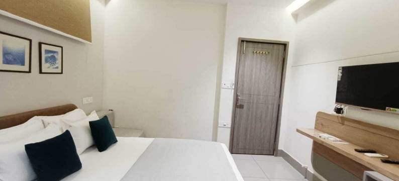 坎特酒店 by GoHotels - 靠近什里德瓦卡迪什寺(Hotel Kant by GoHotels - Near Shree Dwarkadhish Temple)图片