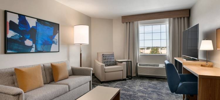 Candlewood Suites 费耶特维尔布拉格堡(Candlewood Suites Fayetteville Fort Bragg)图片