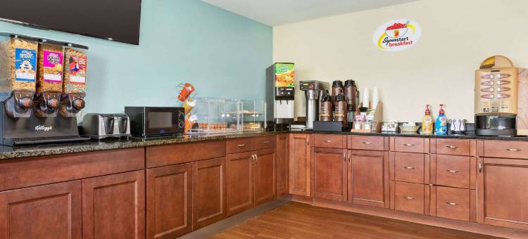 芬德利温德姆速8酒店(Super 8 by Wyndham Findlay)图片