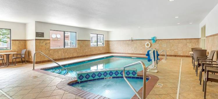 朗蒙特舒适全套房酒店(Comfort Suites Longmont)图片