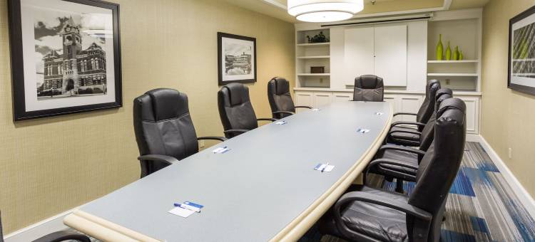 智选假日套房酒店威尔明顿，大学的点击率(Holiday Inn Express & Suites Wilmington-University Ctr)图片