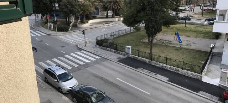 托尔托萨蓝(Tortosa Blue)图片