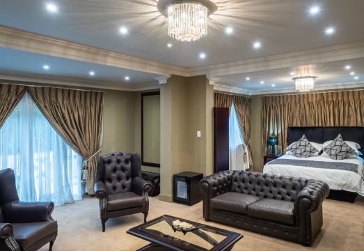 10 2nd Avenue Houghton Estate by Dream Resorts Hotel Overview