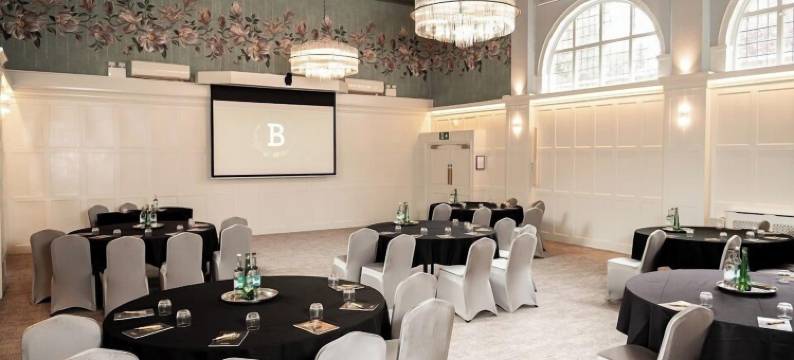 法恩罕布什酒店(Bush Hotel Farnham)图片