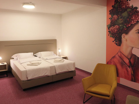 VINOTEL BRZICA Aljmaš