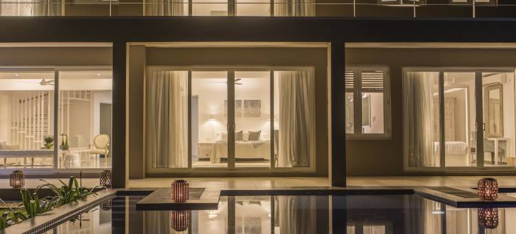 踏浪闲居 · 爱德华臻选(The Sandals by Edwards Collection)图片