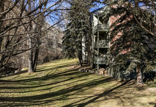 9 Sandstone70 3 Bedroom Condo by RedAwning Hotel Overview