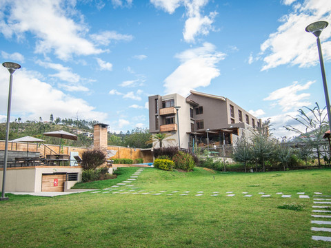 亚哈纳旅馆度假村