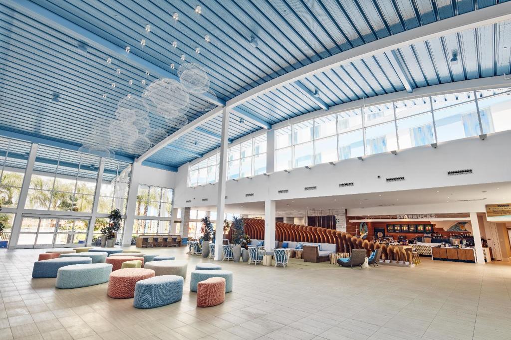 Universal’s Endless Summer Resort – Surfside Inn and Suites Over view