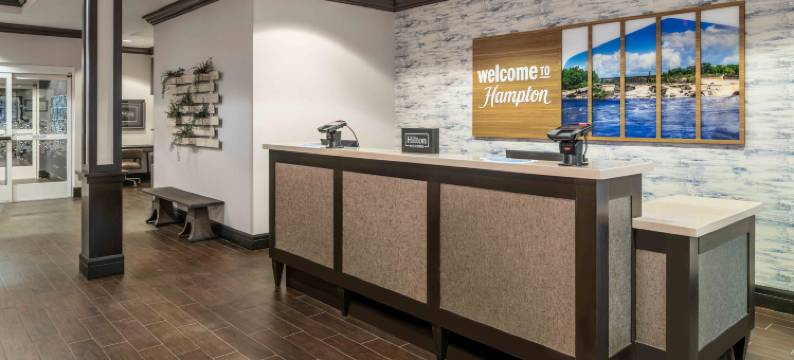 刘易斯顿路易斯顿-奥本欢朋酒店(Hampton Inn Lewiston/Auburn)图片