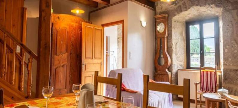 Charming Gîte in France with Shared Pool图片