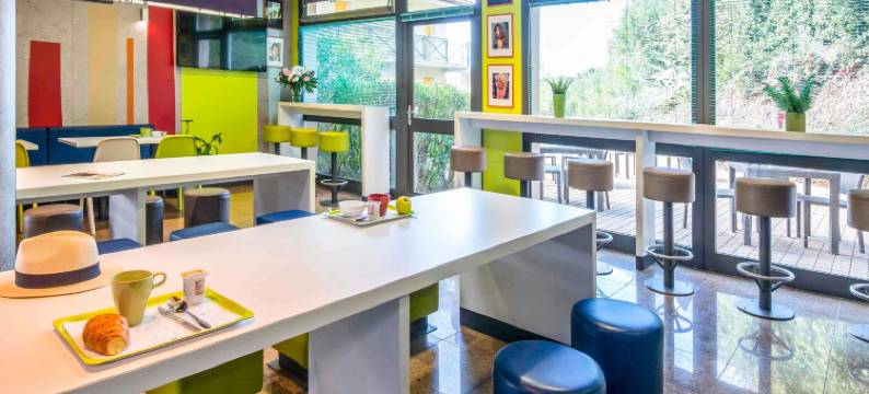 戛纳穆然宜必思快捷酒店(Ibis Budget Cannes Mougins)图片