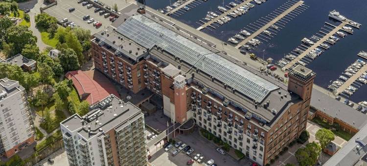 坦佩雷假日俱乐部水疗酒店(Holiday Club Tampereen Kehräämö Apartments)图片