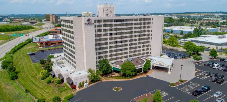 圣路易斯西港逸林酒店(DoubleTree by Hilton Hotel St. Louis - Westport)图片